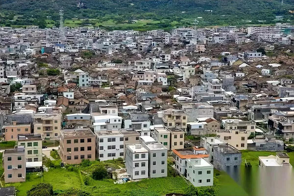 宅基地能当祖业继承吗？

答案和你想的不一样……

很多人以为宅基地是祖上传下来