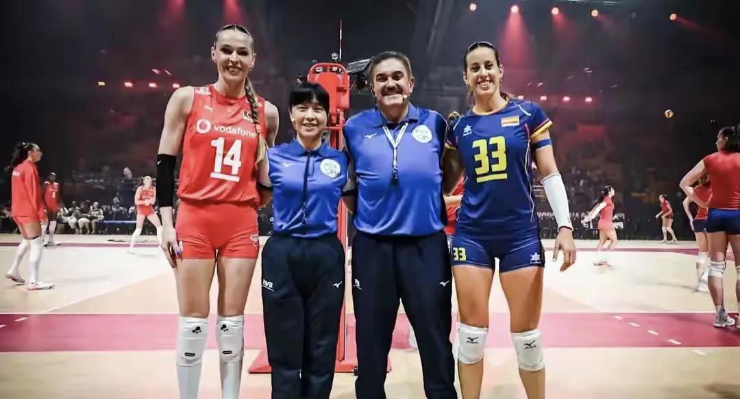 土耳其女排强势开启世锦赛征程 3-0完胜西班牙

在2025年女排世锦赛E组首轮