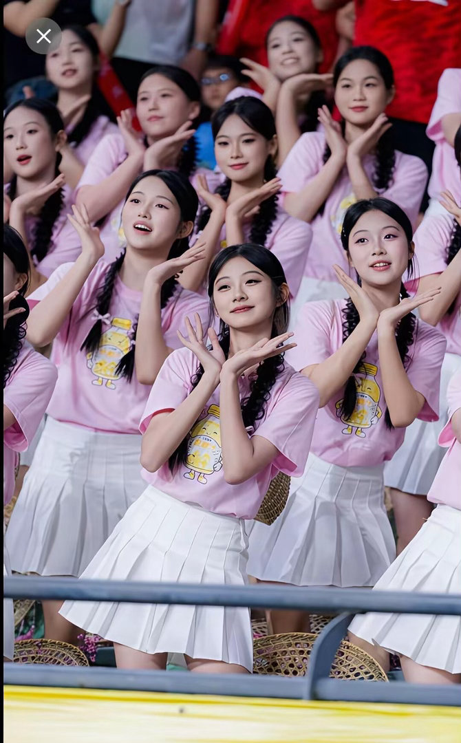 感谢粤超让全国的观众都认识到我们客家的妹子为我们客家甜妹打call 
