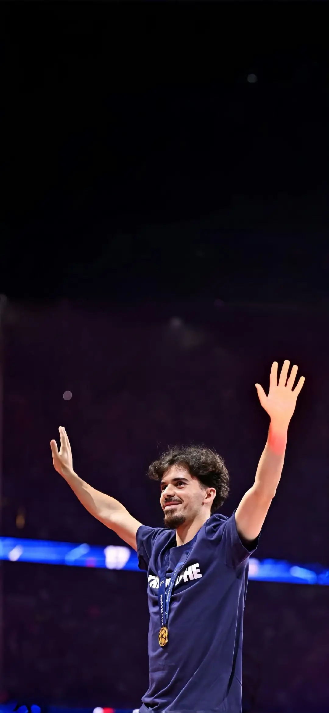 巴黎圣日耳曼  祝大家新年快乐 龙马精神新年继续战斗巴黎圣日耳曼