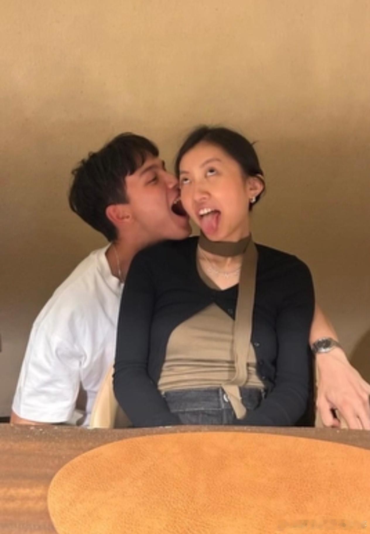 陈奕迅女儿与男友秀恩爱男友为陈康堤庆生 陈奕迅女儿与男友秀恩爱，好般配甜蜜 ​​