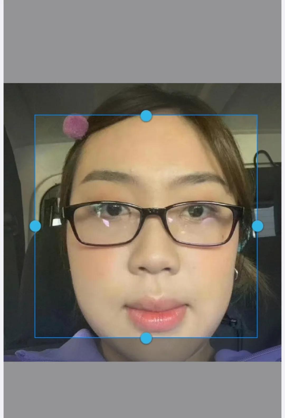 沙溢丝啊某钉，我们泳知的脸为什么放不下？
李泳知 不要再搞抽象了好吗 把人笑拥了
