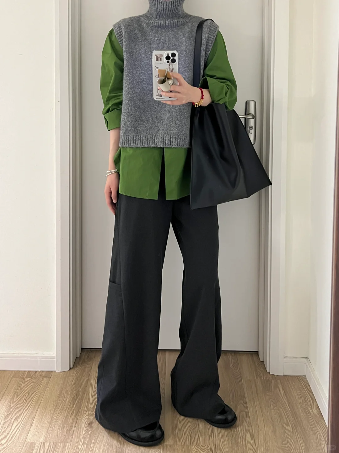 早春韩系休闲｜绿衬衫+灰马甲+灰阔腿西裤