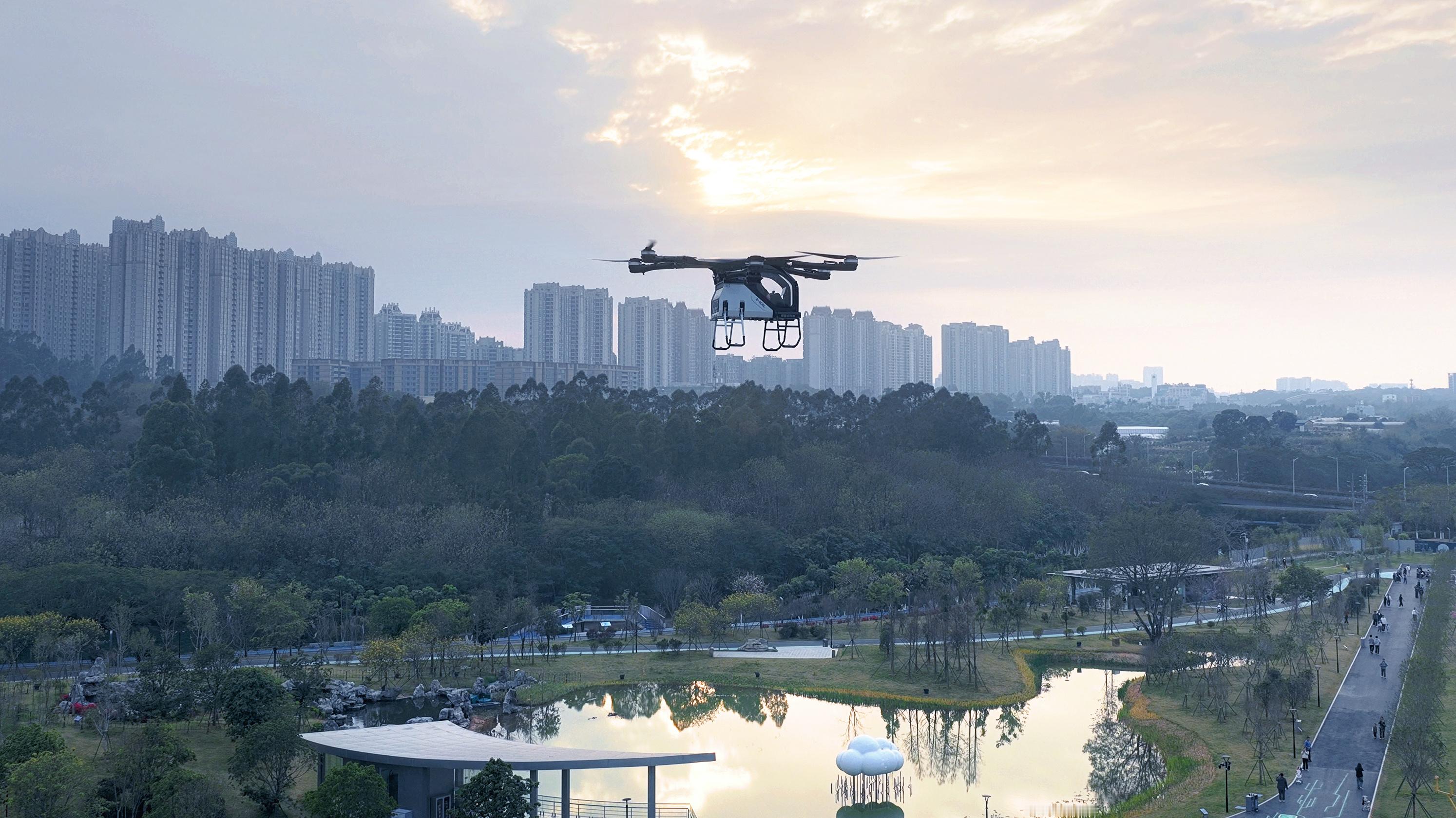 好家伙！广州花市还卖飞行汽车？ 太科技、太先进了！广州花市还是太会了 汇天陆地航