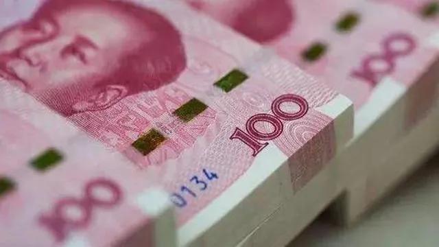 【#俄罗斯央行：人民币是储备货币首选#，金价推高外汇储备】俄罗斯央行在其最新年报