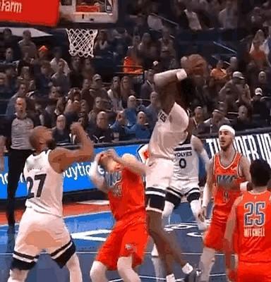 昨天和森林狼的比赛全程看了，雷霆真没那么强。

最后几分钟要不是森林狼自己犯浑，