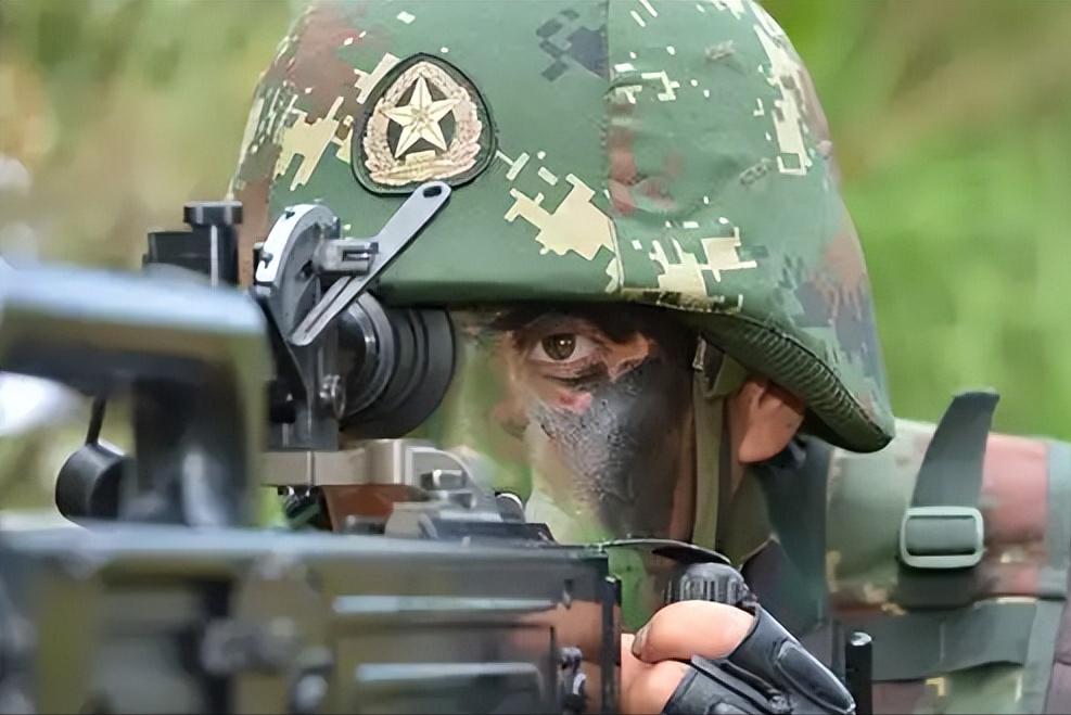 为啥说打仗最重要的就是血性和胆量？因为装备再好，也得看拿枪的人硬不硬。真到了见真