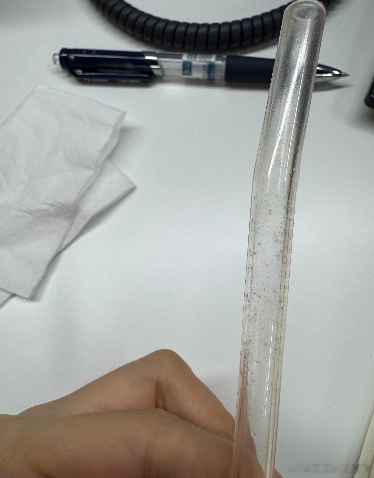 吸管就老实用一次性的得了，因为你长时间用一根，管内不好清洁，巨脏尽量少用玻璃吸管