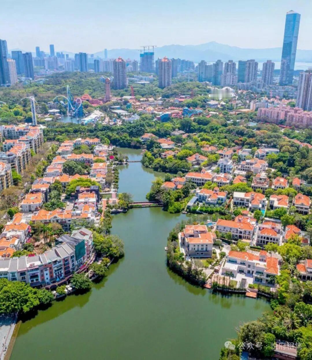 有钱人也按耐不住了，豪掷一个亿拿下波托菲诺纯水岸的别墅。

今天纯水岸1.15亿