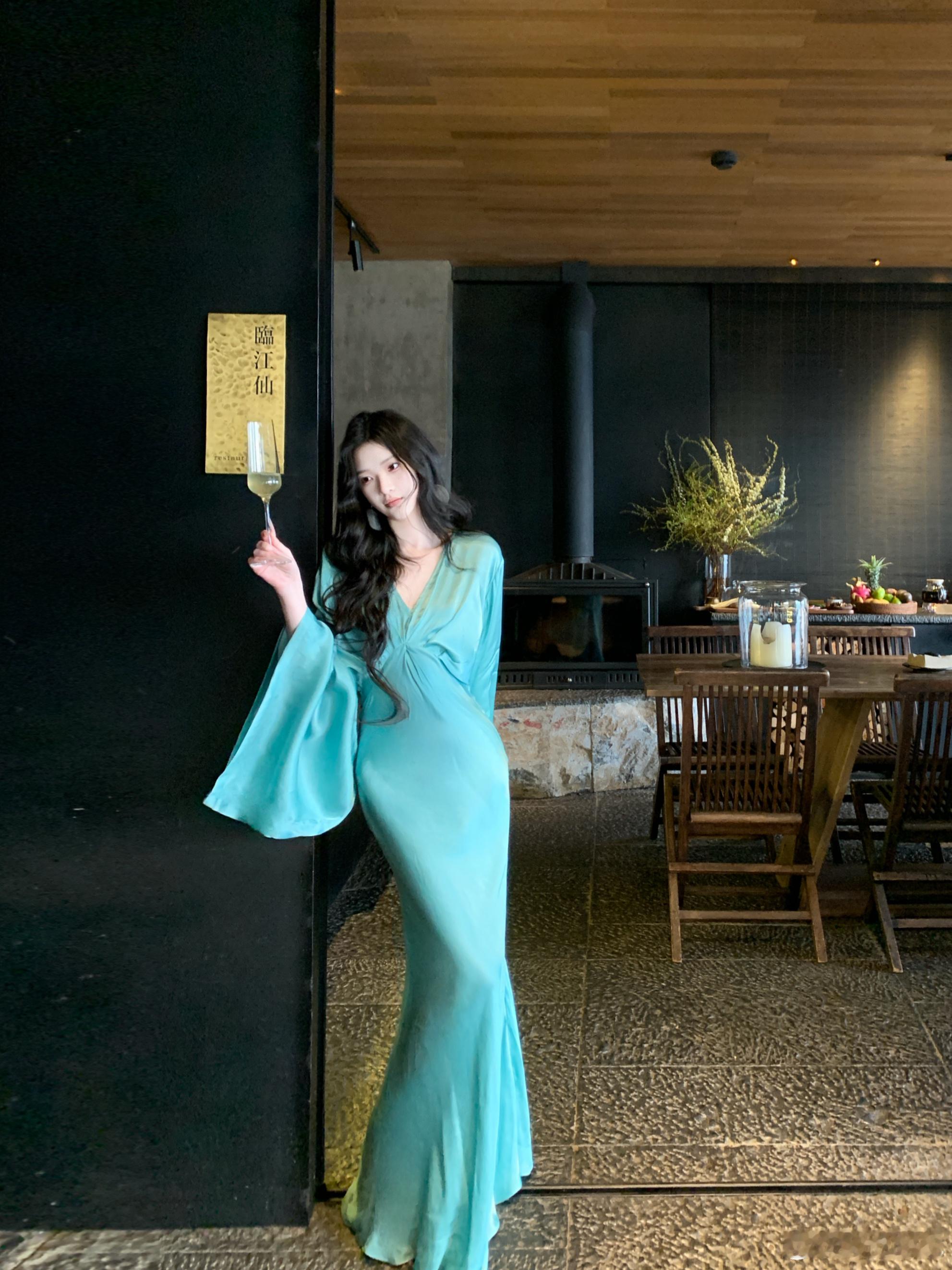 𝑴𝑶𝑺𝑺 𝟒.𝟏𝟓/𝟐𝟎:𝟎𝟎𝒑𝒎【青岚】🩵🩵慵懒