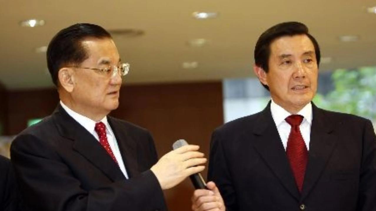 连战家族可以称得上是台湾省第二家族。

他的祖父连横，史学家，台湾省著名爱国诗人