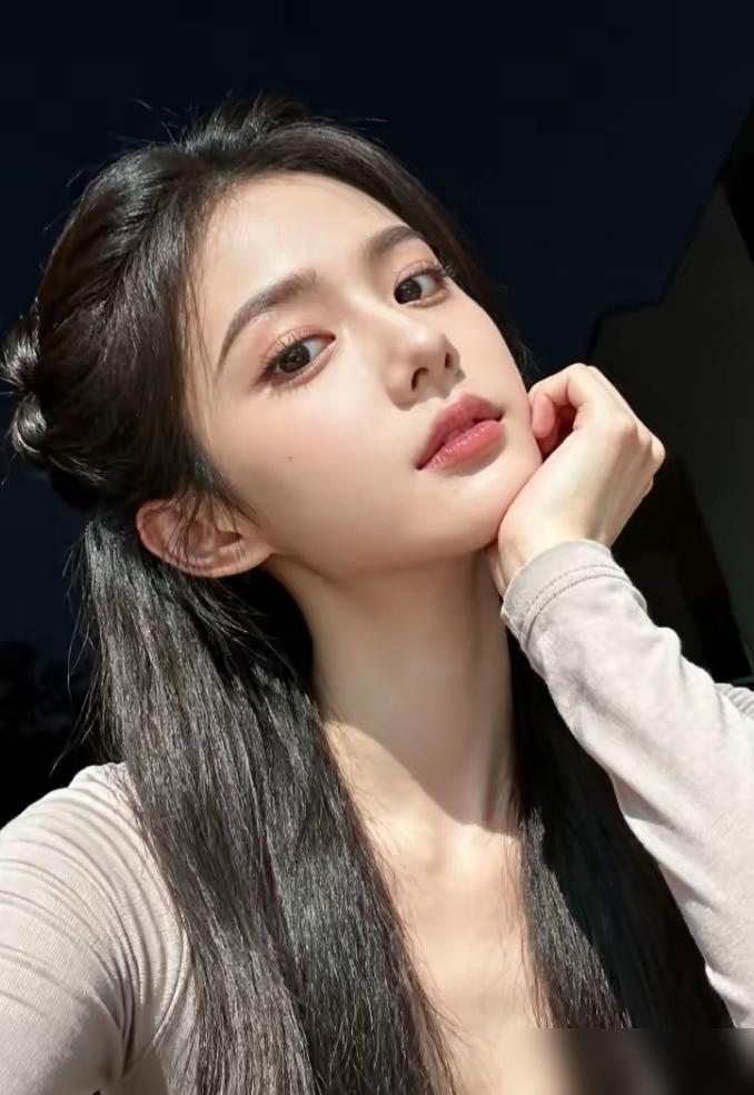 一个女护士说：
​
“给所有男人一个忠告，
​
不管一个女人多漂亮，
​
身材多