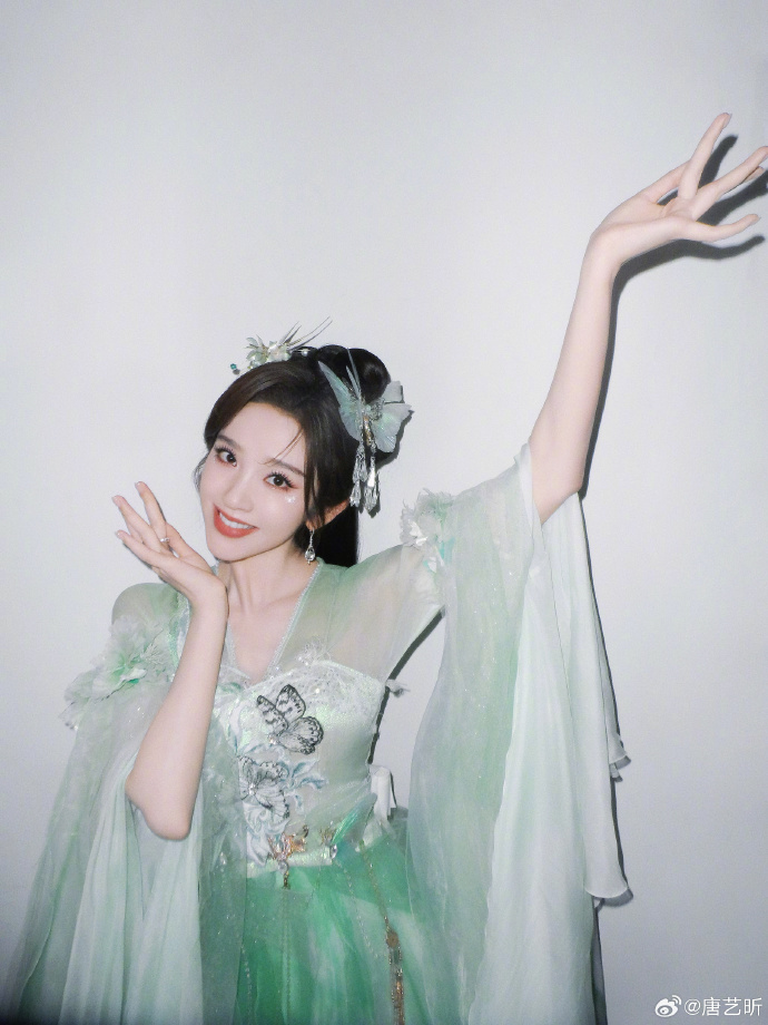 唐艺昕乘风四公队长 唐艺昕第一次当队长干的漂亮！ 