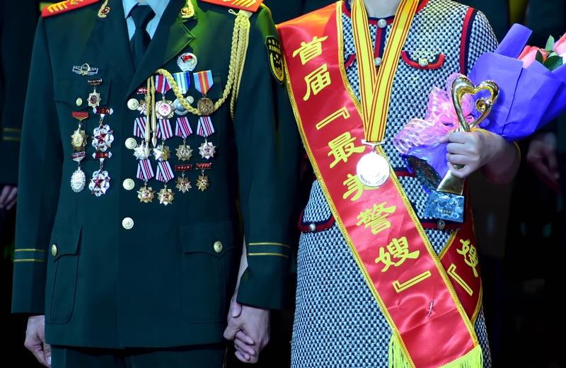 平凡岗位，总有一些瞬间能触动我们内心最柔软的地方。2012年，护士何遥遭患者殴打