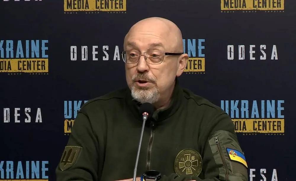 列兹尼科夫宣布乌克兰是北约的东翼 乌克兰国防部长列兹尼科夫表示，乌克兰实际上已经