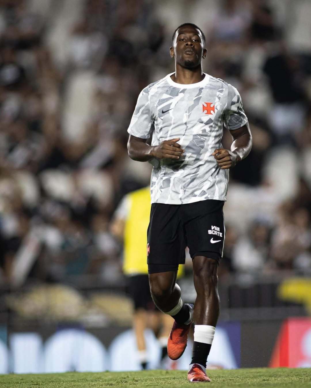 球衣ADV，热身短袖和中超同款。贤聊球衣 球衣资讯 耐克