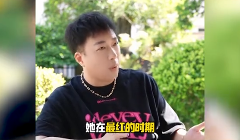#于正回应吴谨言两年不拍戏# 于正：“吴谨言用两年的时间不拍电视剧，演话剧、练台