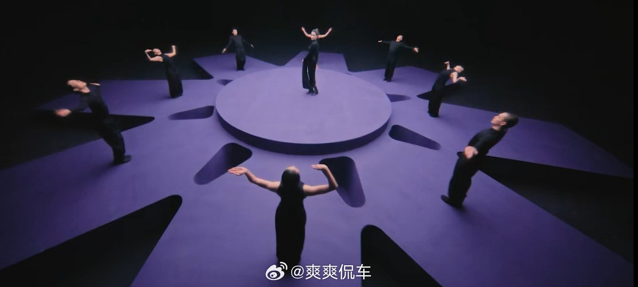 谁与张晚意林允希林娜依高闹元宵 元宵节AUDI把科技氛围拉满，和张晚意、林允、希