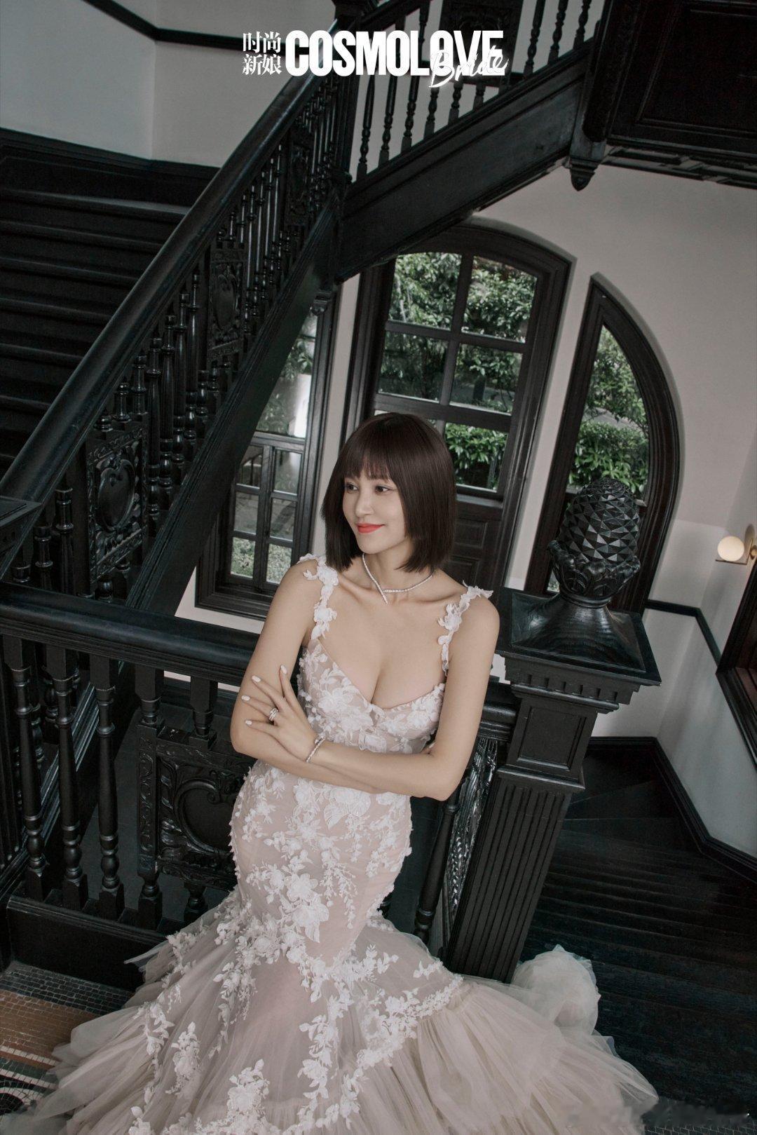 袁弘张歆艺结婚十周年十年前的婚礼上，他们彼此许下誓言，十年后，那些誓言没有褪色，