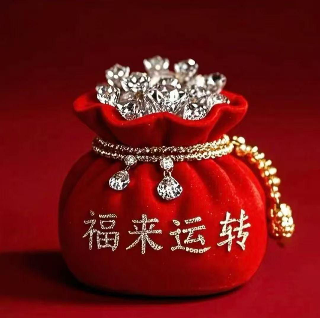 钱,是不是人生中最重要的东西?
钱绝不是人生最重要的东西，却是生活必不可少的底气
