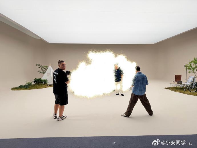 这车感觉速度快了，发现有销售开始邀请车主30号到店发布会，主要是讲技术。那么节奏