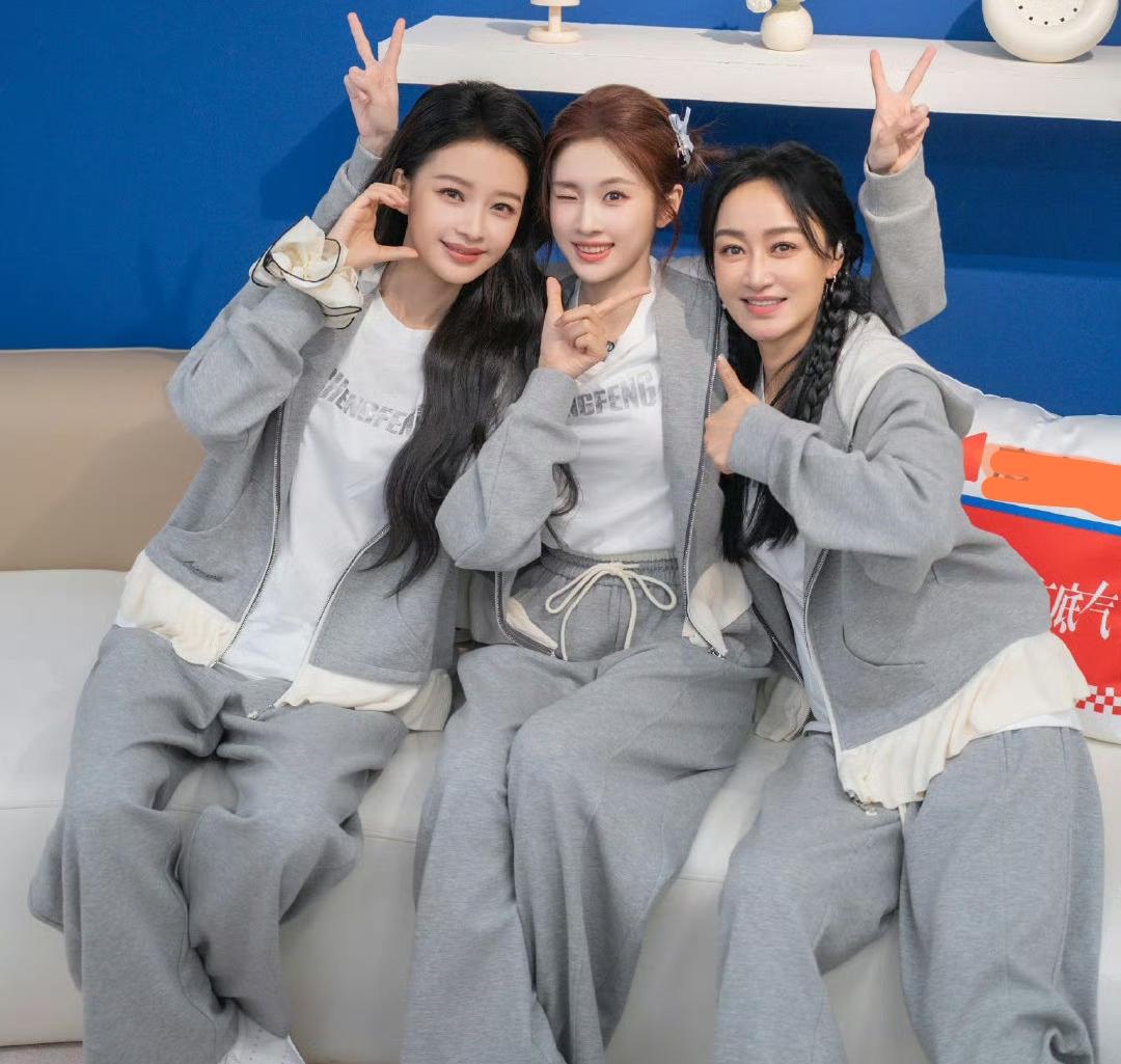 《浪姐7》一公有人对口型有人全开麦？范玮琪逆风翻盘了！
《乘风2026》角标从初