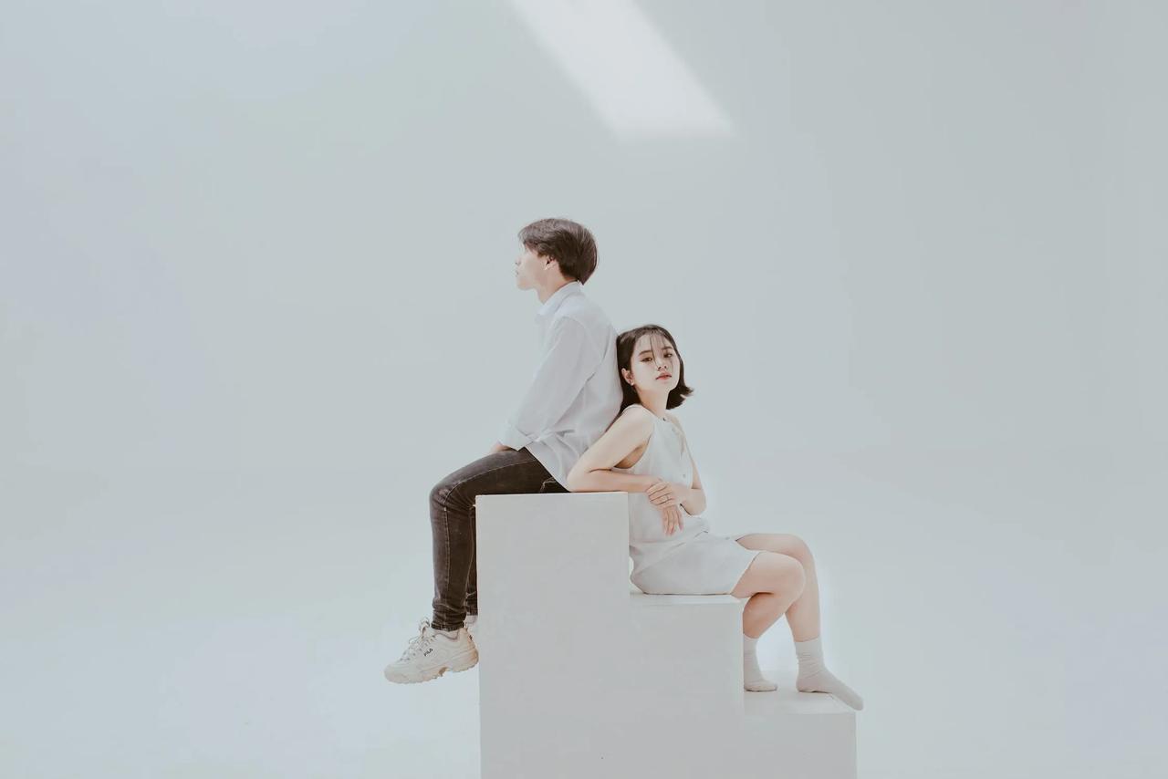 人与人相处的关键，就三个字——契合点。
若是人和人之间连一句话都说不对付，连一件