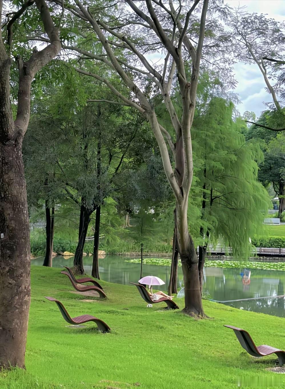 中国人的社会，就是一个人情社会，很多交往都离不了人情世故，因为人情世故也是生产力