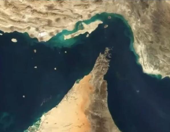 伊朗官宣：开设四种货币账户用于收取霍尔木兹海峡通行费，以后想过霍尔木兹海峡先交钱