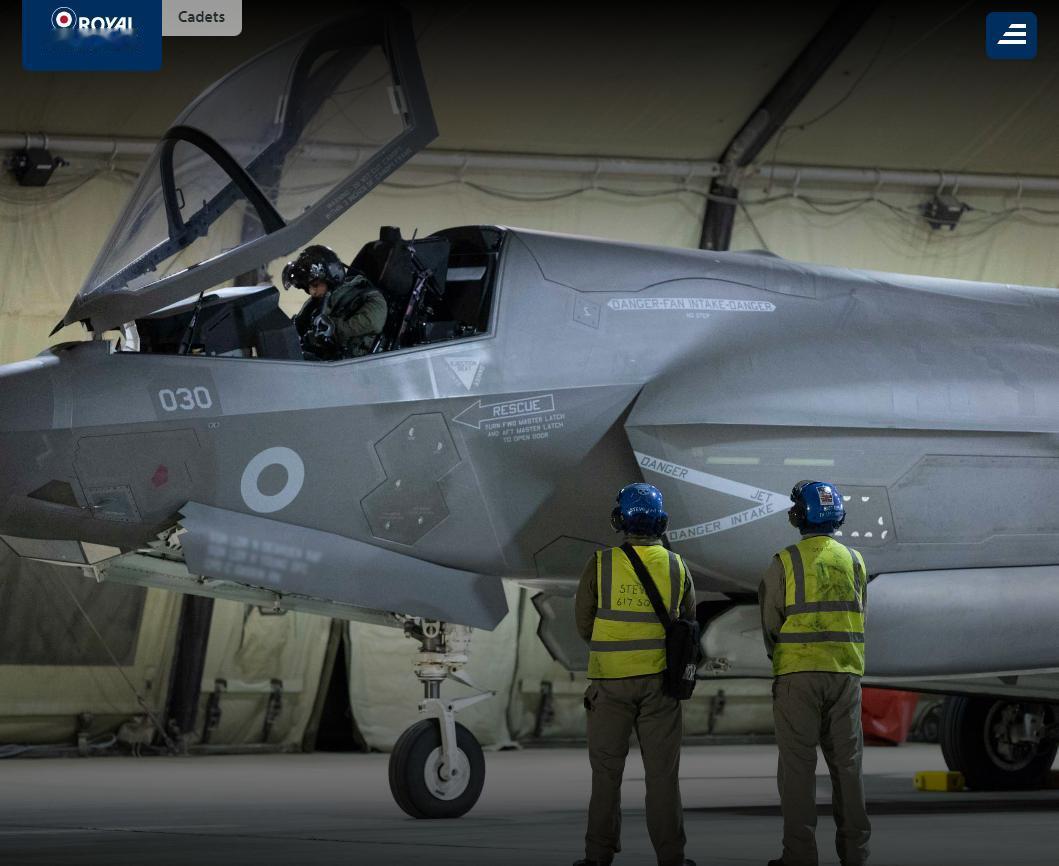 英国皇家空军台风和F-35 B喷气式飞机击落无人机！

英国国防情报：英国皇家空