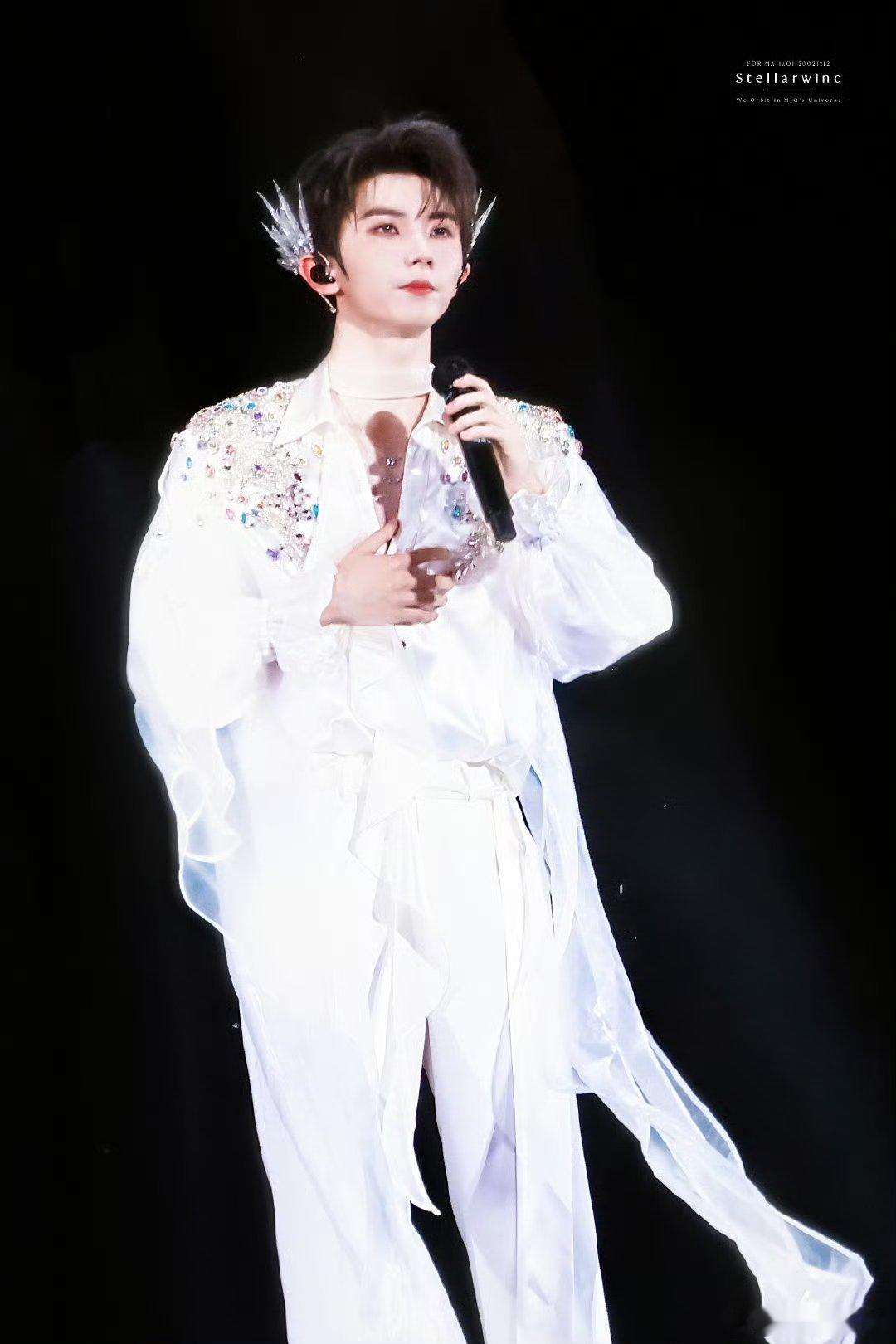 马嘉祺  💜青年演员马嘉祺 你追梦我追你