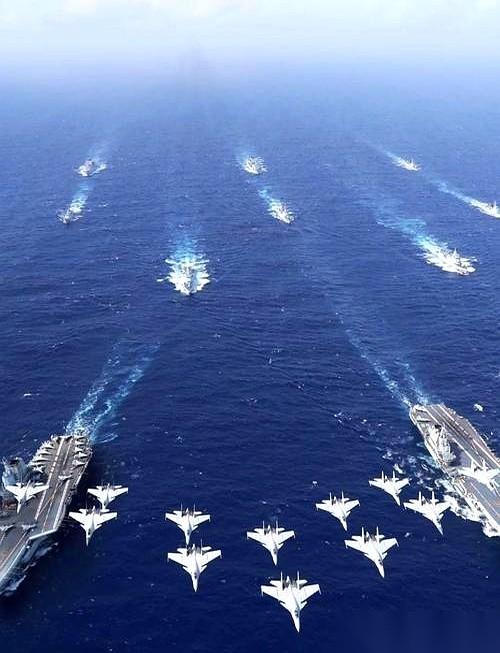 那艘叫“林肯号”的美国航母，在印度洋上，摊上事了。
 
雷达屏幕上，密密麻麻的光