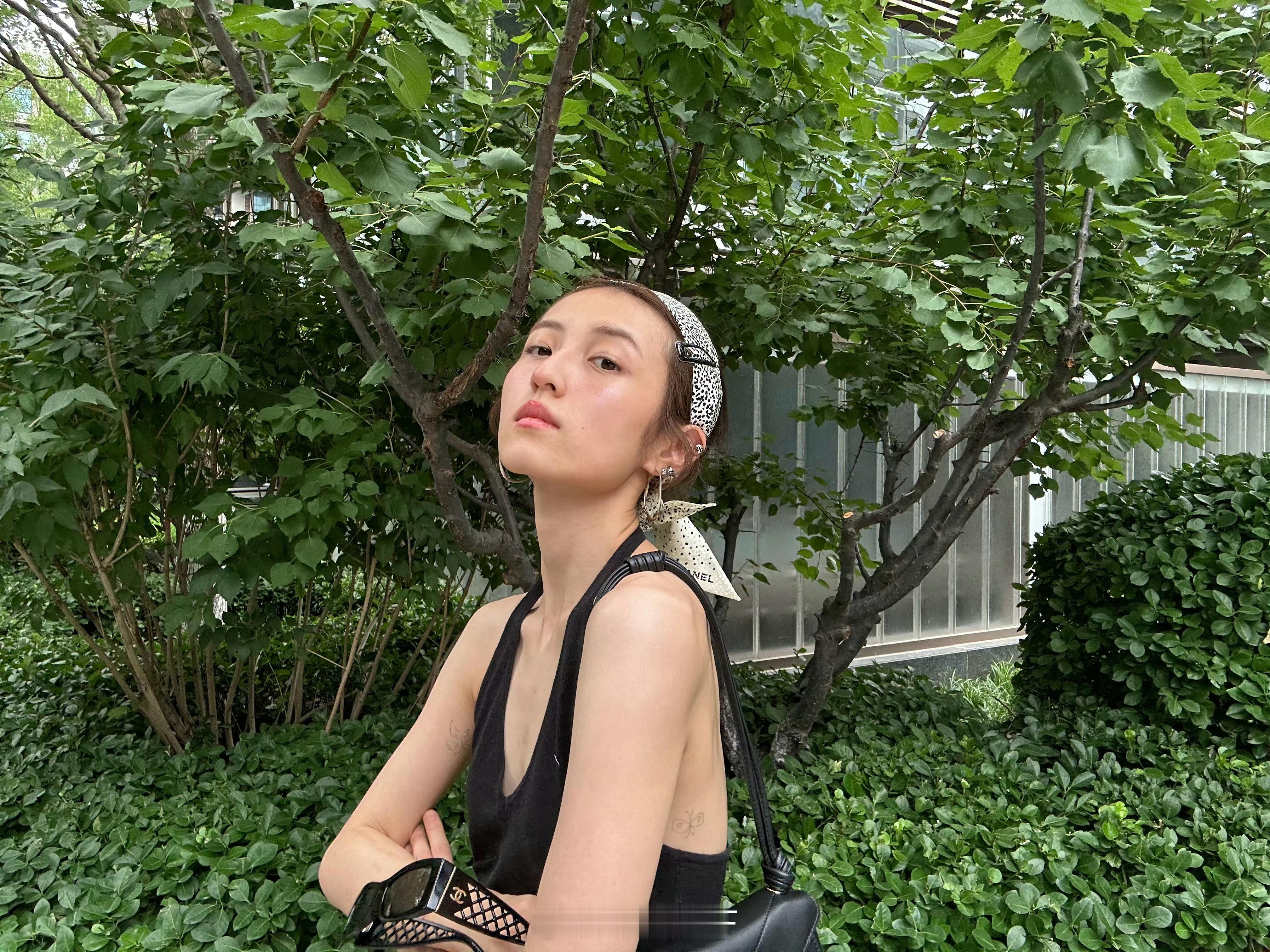 张子枫好薄的一片要做到子枫妹妹这么薄，可不容易