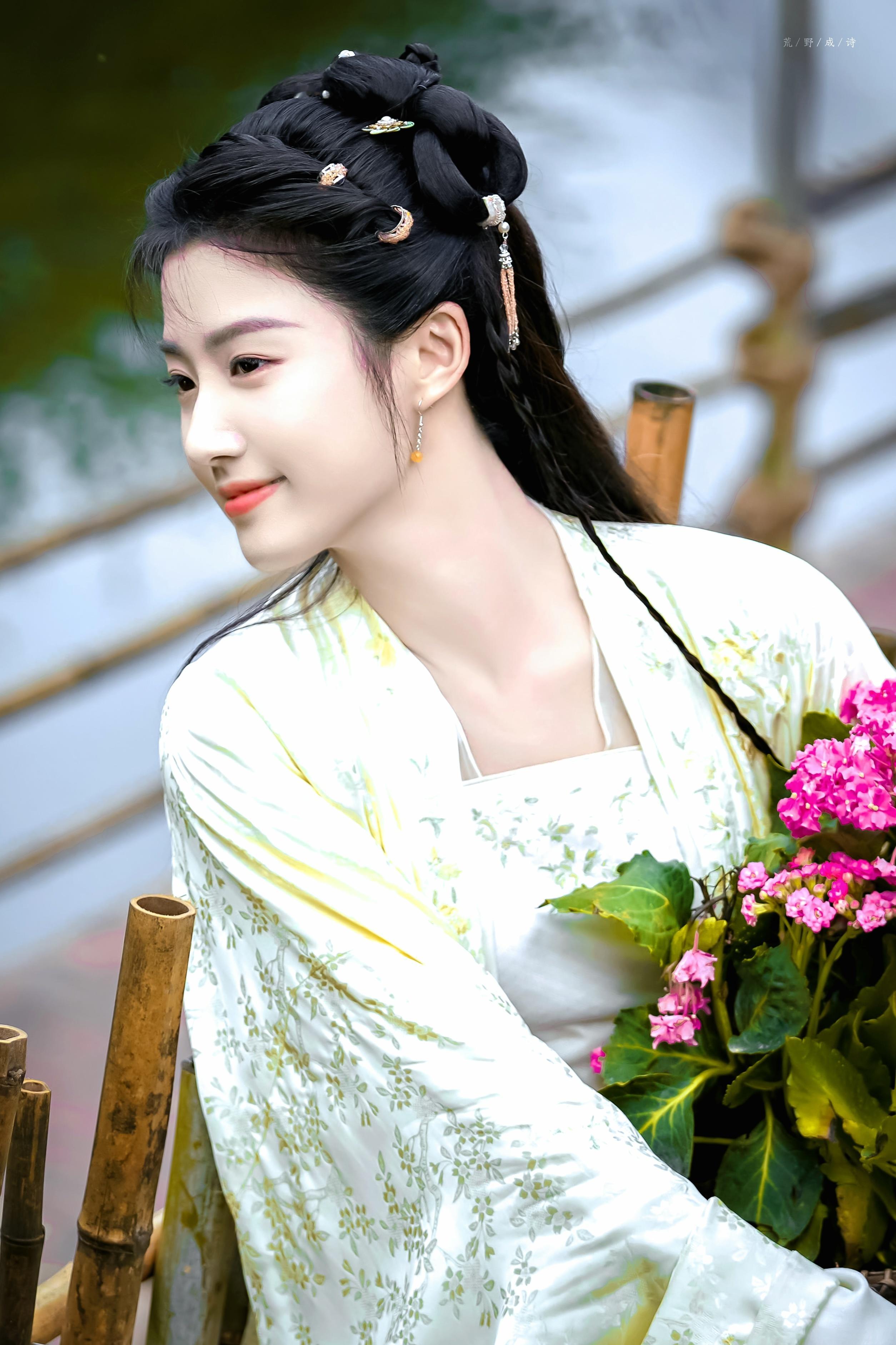 * 卢昱晓 / 简明舒榜上佳婿 空降 ​​​