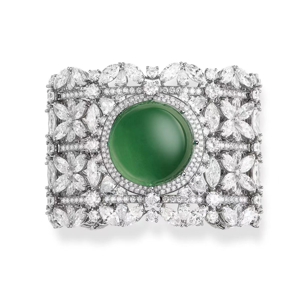 【珠宝首饰】（续昨）瑞士品牌「Chopard萧邦」近日推出二〇二六年Red Ca