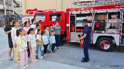 万柏林区：端午童趣学消防 传承民俗护佑成长
 
近日，万柏林区千峰街道迎泽北社区