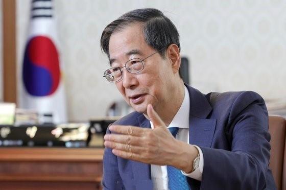 代总统也是嫌疑人？尹锡悦被停职，谁做代总统还有变数

尹锡悦弹劾案通过后，按照法