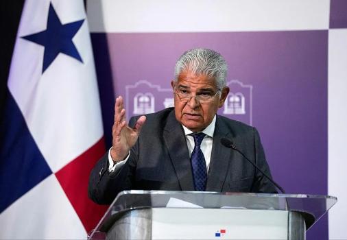 美方拔掉中国航运枢纽，中方直接拔掉巴拿马的生存管线！两座重磅港口被强行抢夺，马士