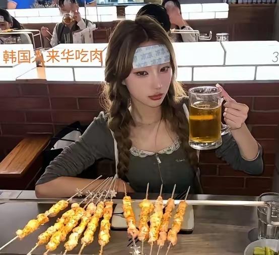 不光韩国人、新加坡人，包括香港和台湾地区的“同胞”，都把讨厌大陆人挂在脸上。在韩