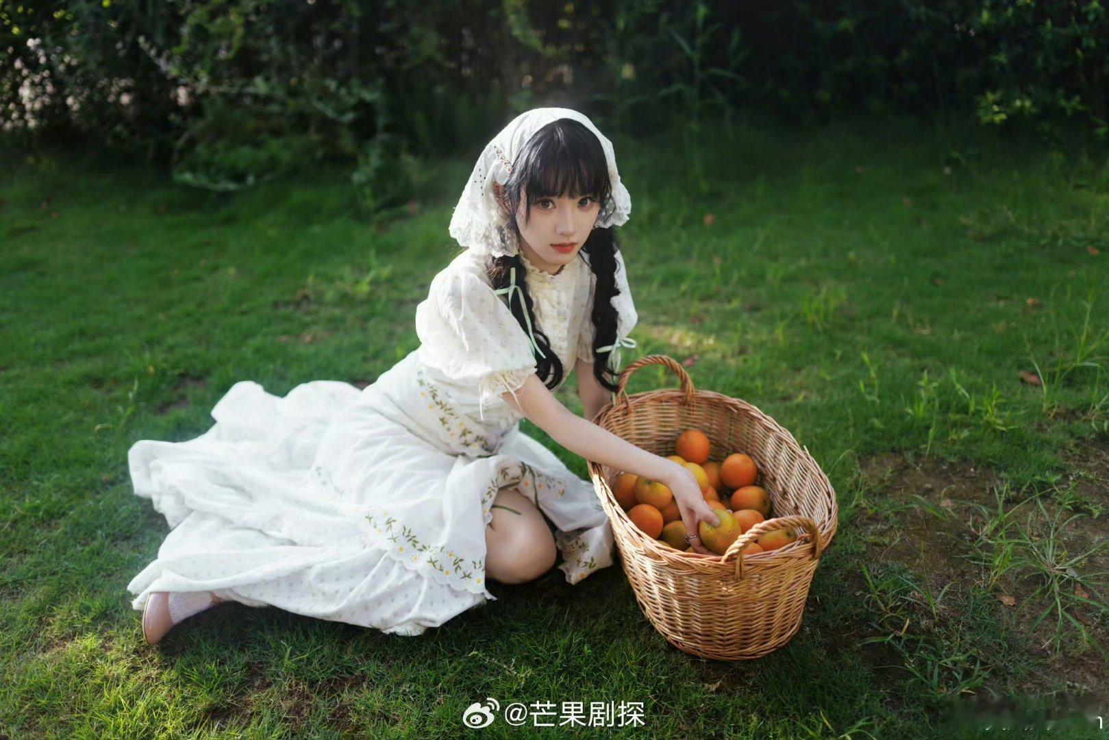 黄灿灿旧图新发黄灿灿绿野仙子这样的灿灿谁看了不着迷，真的很灵啊 ​​​