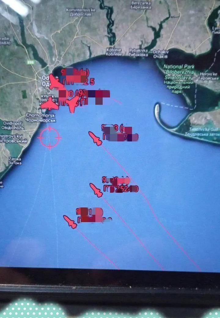 7月19日，俄罗斯军队对乌克兰南部的港口和粮食基础设施发动了大规模的导弹和无人机