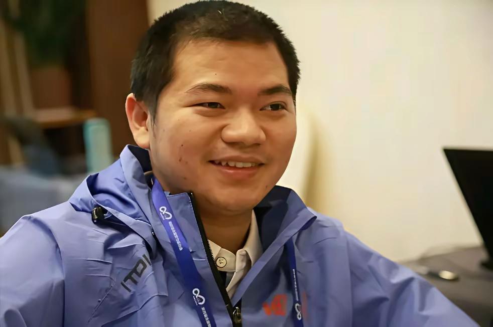 象棋比赛“酒祖杜康杯”黑将组再燃战火、比较有意思的是：许国义胜赵攀伟；曹岩磊胜许