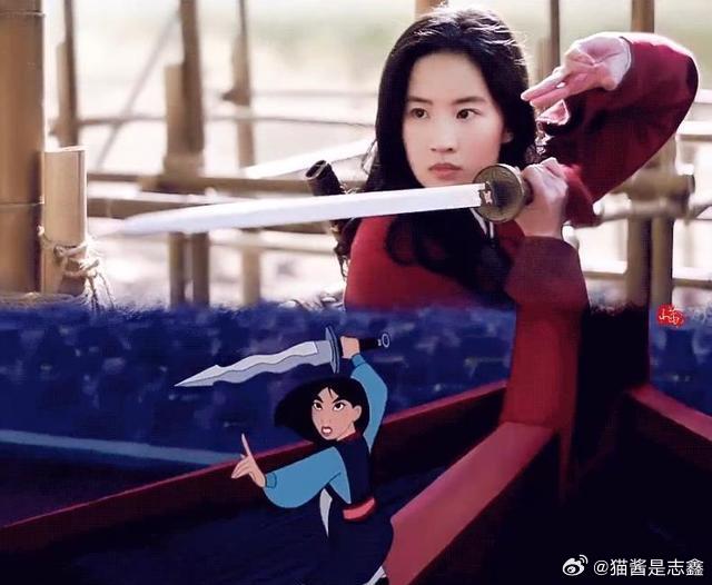 别人忙着在好莱坞红毯抢机位，刘亦菲穿双平底鞋溜进洛杉矶迪士尼，点杯冰可乐坐一下午