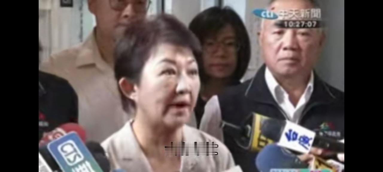日本熊本地震，卢秀燕凭什么着急？
有记者采访，
她说台中跟熊本关系很好。
不知为