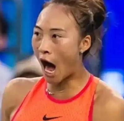 对手出炉！郑钦文半决赛迎战“种子杀手”梅尔滕斯，冲击中网决赛！
        