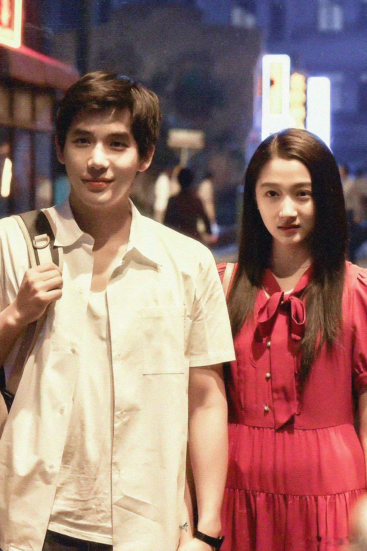 小巷人家[超话]  庄筱婷林栋哲婚后生活  他们婚后的点滴皆是爱，庄筱婷的聪慧让