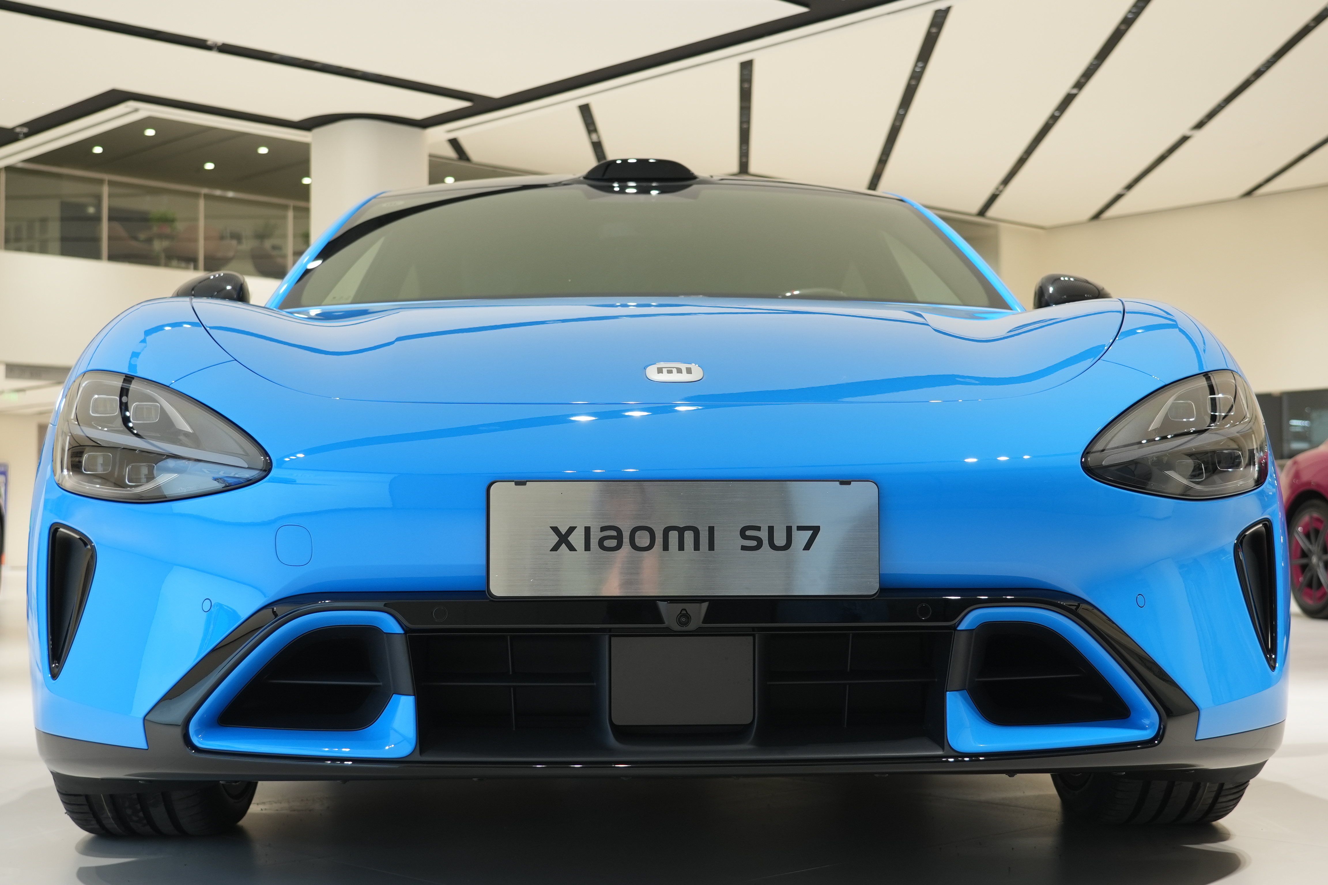 小米新SU7发布定档3月19日刚刚手一激动，打成了2月19日发布了，讲真的，我自