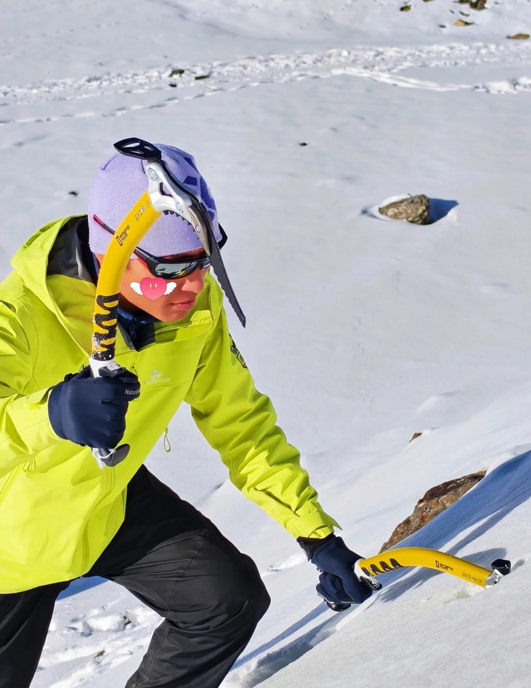 岗什卡三峰|最新实况 ✔王一博的同款风景
多少人是因为王一博，才认识了岗什卡？?