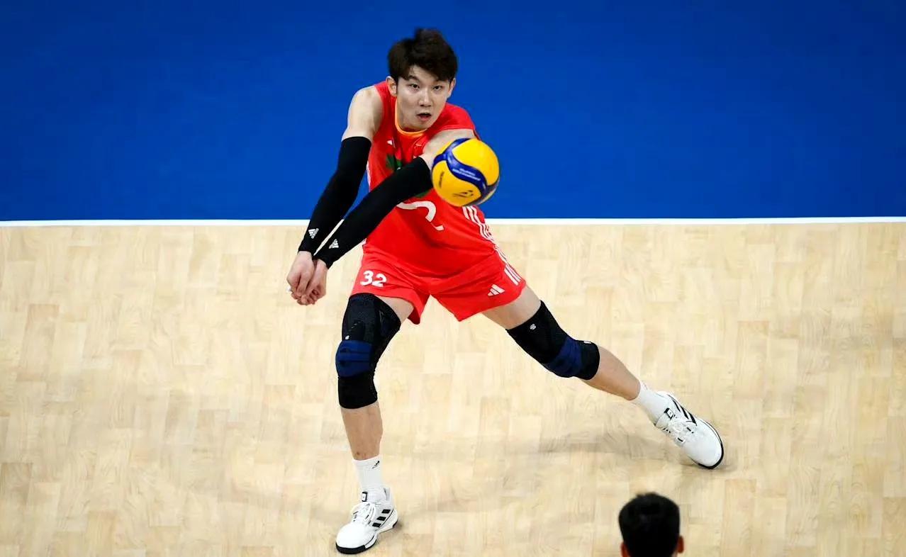 秋日生活打卡季中国男排今晚21：00将在世界男排锦标赛中迎战小组赛第二个对手塞尔