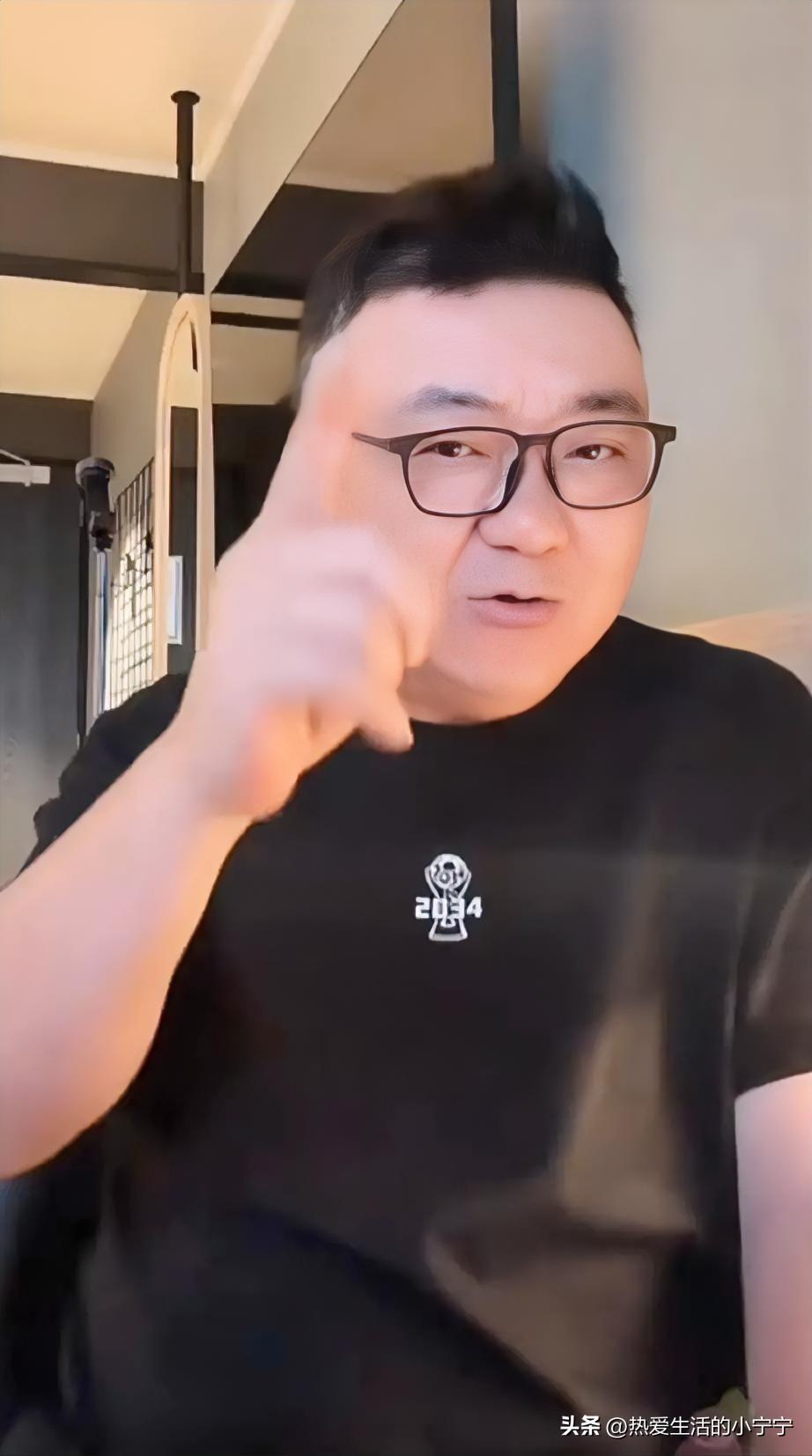 骂一句郭德纲大红大紫，怼一句董路就成足球大咖。
    董路在直播间内怼某某，听